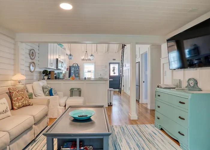 Bernard Street Bungalow
